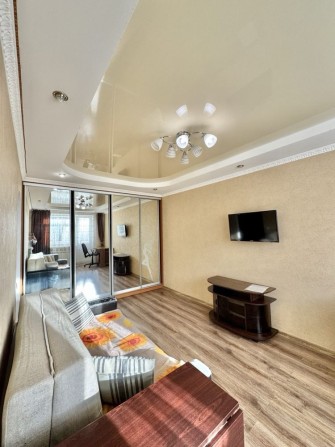 1-кімн. в Центрі з ремонтом, меблями і технікою - фото 1