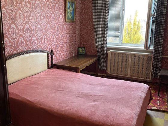 Здається 2х кімнатна квартира в центрі міста (Свято-Миколаївська)