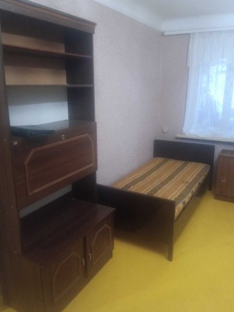 Сдам 2 ком. на Подоле, ул Панянка, частично, меблирована. - фото 1