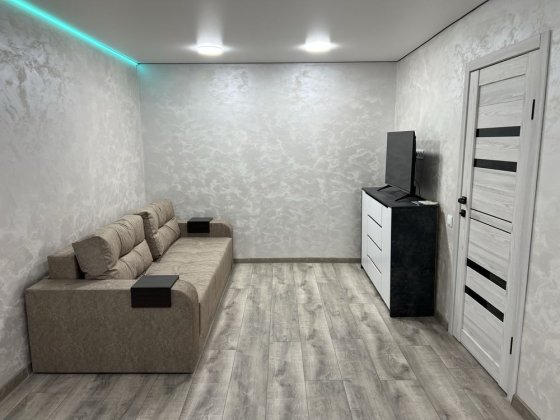 Оренда 2-к квартири на 95 кв., пр-т Миру 33 Кривий Ріг