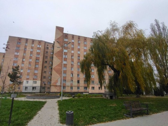 Продаж секції у гуртожитку Каменец-Подольский