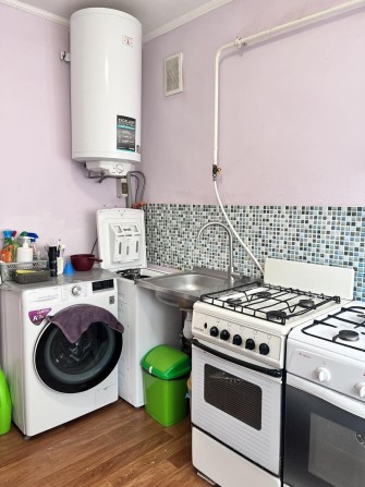 ПРОДАМ 2 кімнати в ЦЕНТРІ!Вул.Киівська 298А! - фото 1