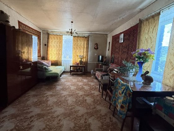 Продам кімнату ( малосімейку )по вулиці Гвардійській Кременчуг