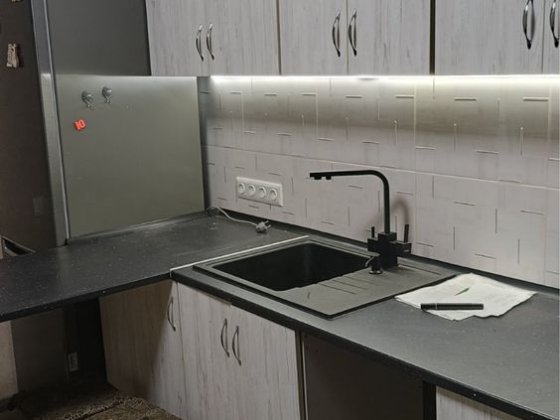 ПРОДАЖ. Кімната в гуртожитку. Біля метро. Киев