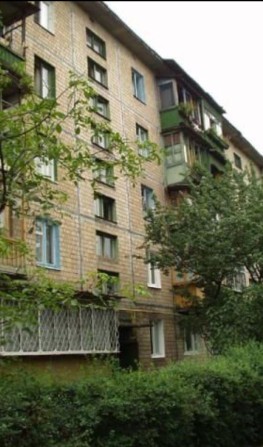 Продам 1/4 у 3-кімнатній квартирі - фото 1