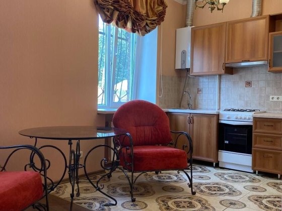 Соцмісто, автовокзал. 1-кімнатна квартира біля парку Ювілейний Кривий Ріг