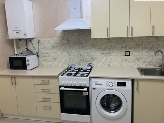 Здається в довгострокову оренду 2-ох км квартира, вул. Поліська