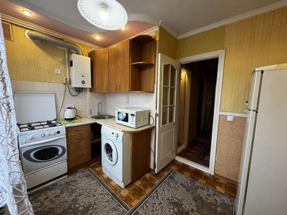 Оренда 1-но кімнатної квартири по вулиці Біла Ровно