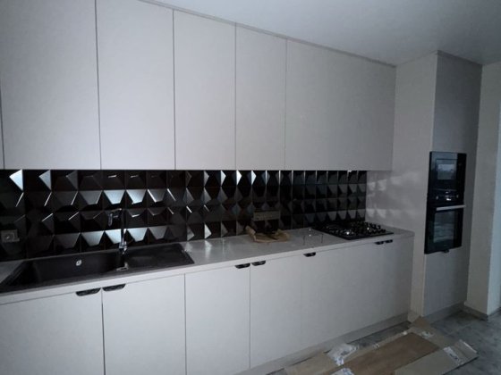 2-к Макдональдс, Первая сдача Полтава