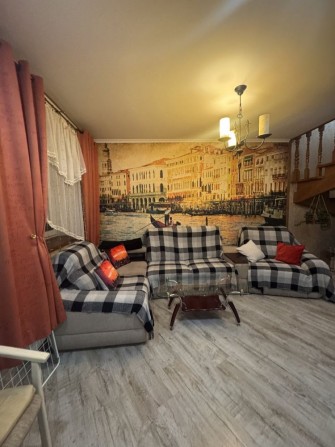 Здам в оренуд 2-рівневу квартиру на Івасюка - фото 1