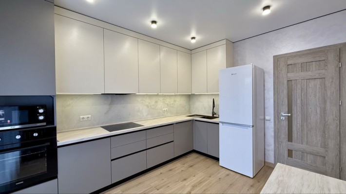 Оренда 1- кімнатної квартири у новобудові в ЖК «Абрикос» - фото 1