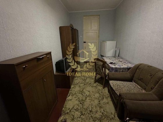 Продається 1 кімната в гуртожитку,Дніпровський р-н Киев