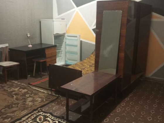 ПРОДАМ велику кімнату 30 кв м  в центрі міста ! Николаев