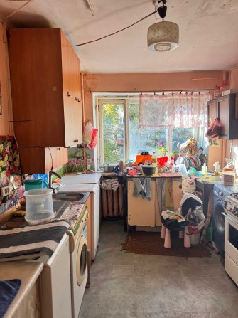 Продам комнату в коммунальной квартире Приморский район - фото 1