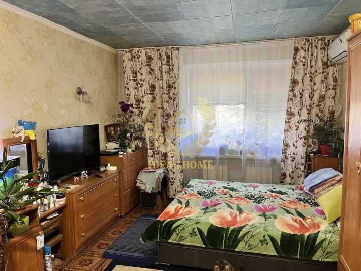 Продаж великої кімнати в гуртожитку з ремонтом Райдужний масив - фото 1