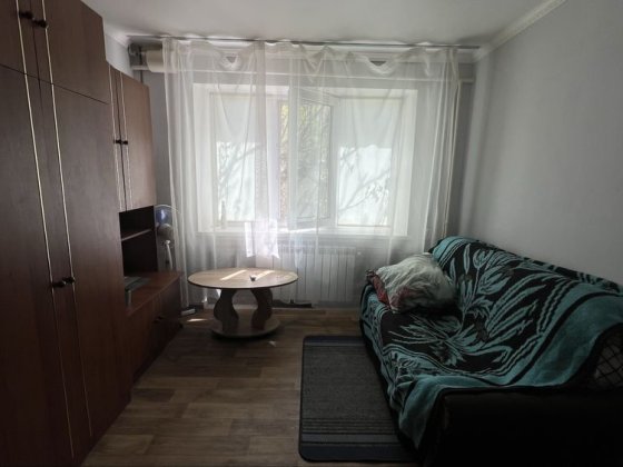 На продажі дві кімнати у гуртожитку вул. 11 Повздовжня