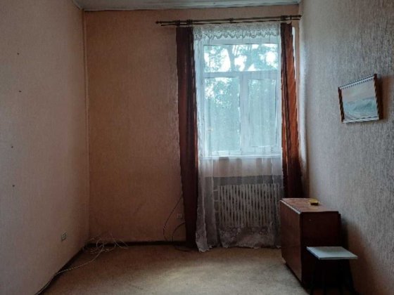 Продам комнату 15 метров в капе, санузел на троих . Кбальчича 20 Харків