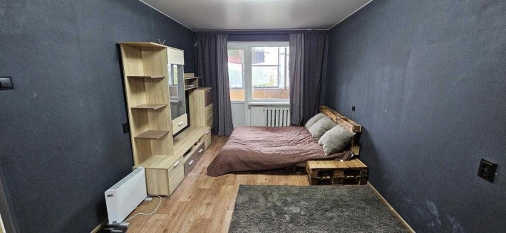 Срочная продажа 1-комнатная квартира с мебелью и техникой. - фото 1