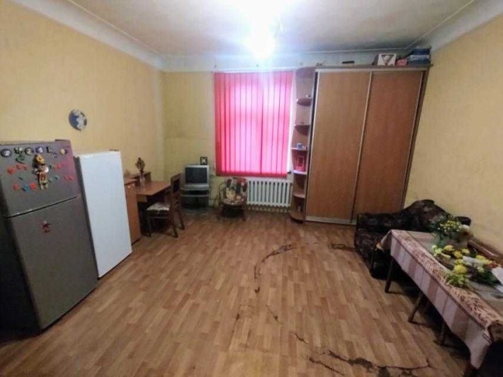 Продам гостинку у цегляному будинку біля Французького бульвару - фото 1