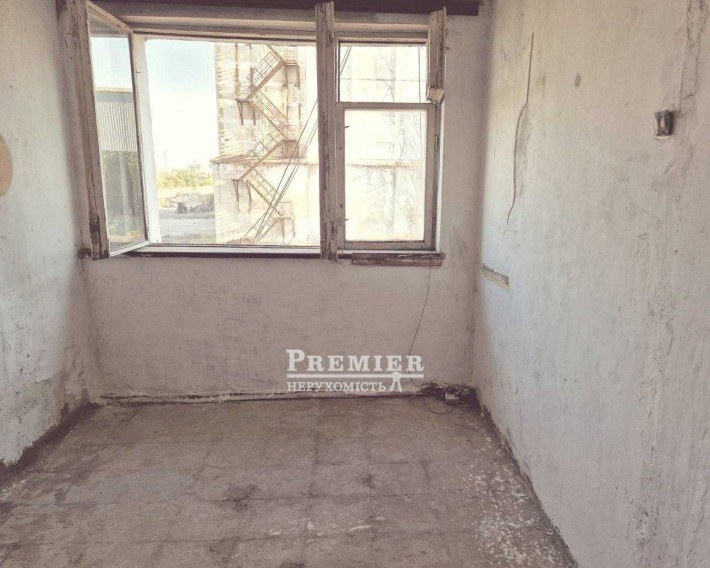 До продажу кімната в гуртожитку, смт Таїрове - фото 1