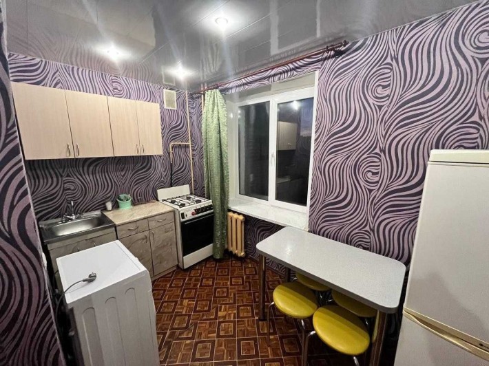 Здам 1-кімнатну квартиру по вул. Революції Гідності (вул. Супруна) - фото 1