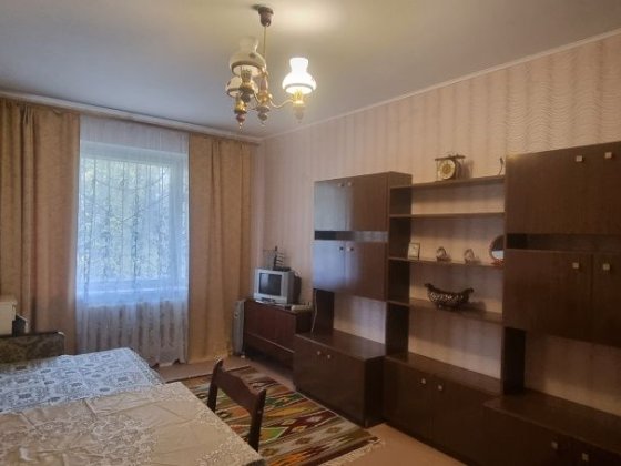 Оренда квартири на Таврійському . Перший поверх . Херсон