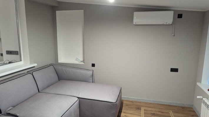 Здається 2 кімнатна квартира! Окремий вхід - фото 1