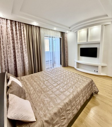 ТЕРМІНОВО 2-х кімнатна на Героїв Майдану - фото 1