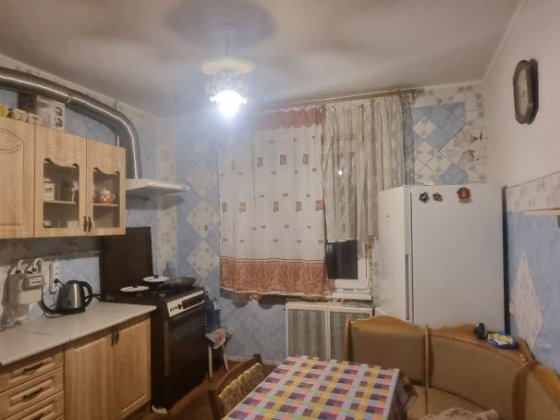 Оренда квартири на Шуменському . Ліфт працює . Херсон