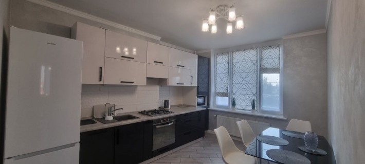 Сучасна квартира в Херсоні.  Новобуд . Закрита територія. Автономка . - фото 1