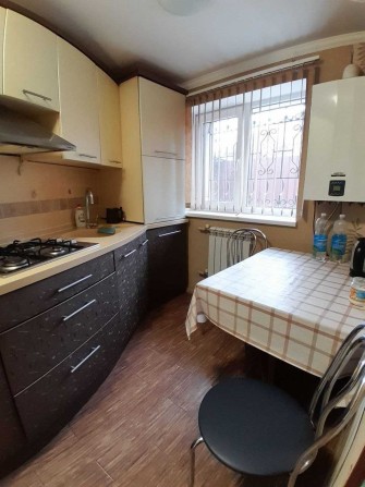 Здам 1-кімнатну квартиру в приватному секторі по вул. Водна (р-н Баси) - фото 1