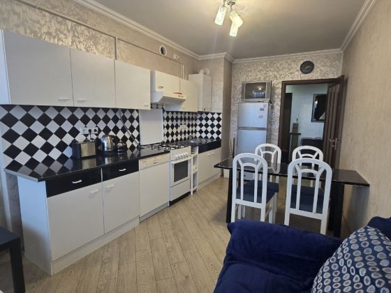 Здам в оренду 1 кімнатну новобудову вул.Головна (Р-н Автовокзалу)