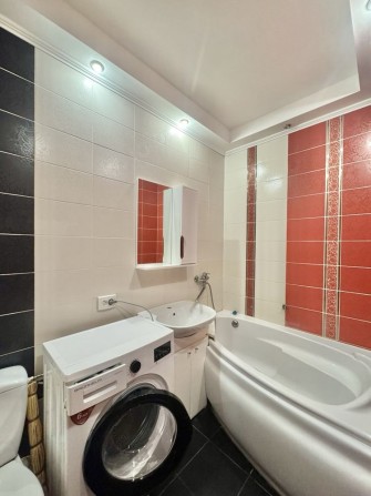 1-кімн. в районі пр. Свободи (Прокофʼєва) з рем., меблями і технікою - фото 1