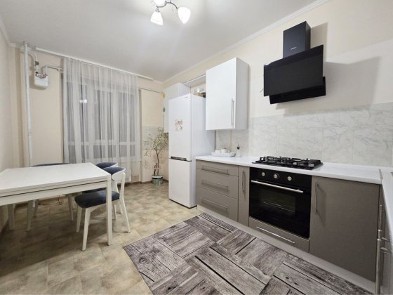 Оренда 1к НОВОБУДОВИ, ГОЛОВНА (ЖК АТЛАНТ), ГАЗ КОТЕЛ, укомплектована! Чернівці