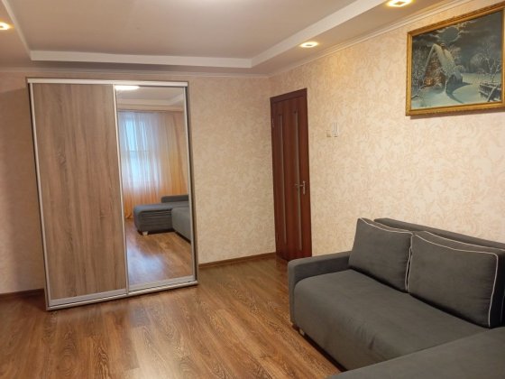 Здається 2 кімн. квартира в центрі міста. Ужгород