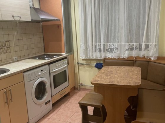 Здається 2 кімнатна квартира на Луначарського