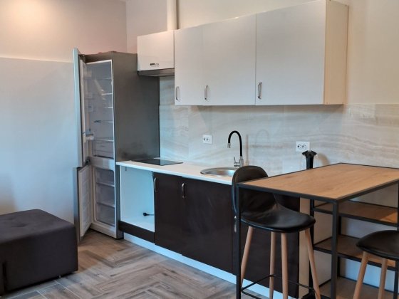 Сдаю полуторку в новостройке.. Ужгород