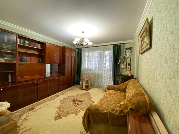 3-кімн. квартира поруч з ТЦ "DEPOt" - фото 1