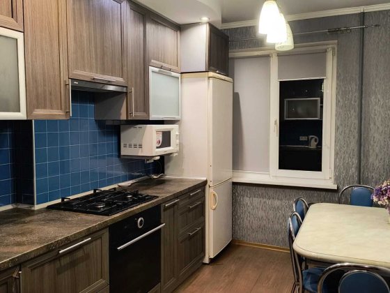 Оренда чотирикімнатної квартири по вул. Нарбутівській Черкаси