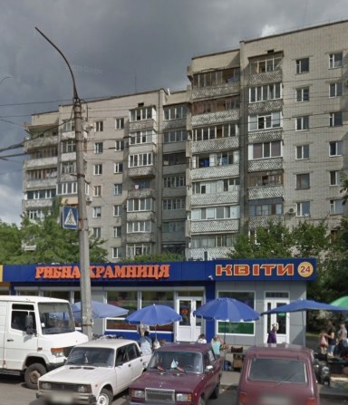 Бюджетна 1-кімнатна кваотира на пл. 700-річчя - фото 1