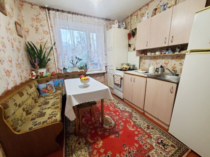 Оренда 1 кімнатної, КОМАРОВА (ПАРКОВИЙ ПРОЇЗД), є всі МЕБЛІ та ТЕХНіКА - фото 1