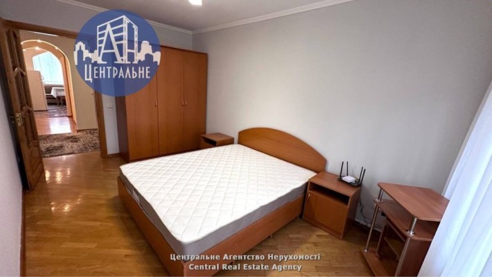 Оренда 2-х кім. квартири за 5 хв під Жовтневого парку - фото 1