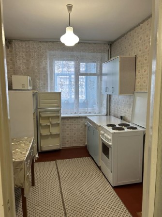 Сдам 1 ком кв в центре города ! - фото 1