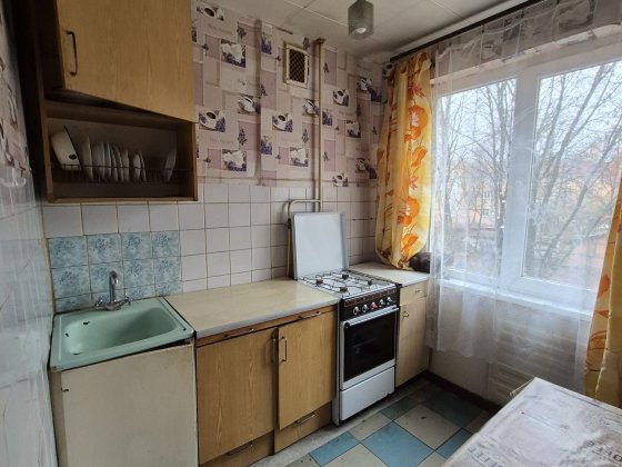 Оренда 2-х кім. Квартири біля Ниви.