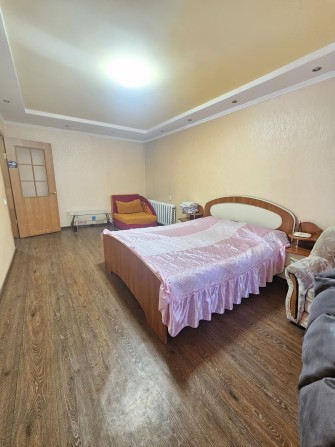 Оренда зупинка торг.центр. без комісії і комунальних. Можливо на 1міс. - фото 1