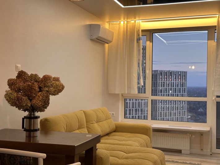 ЖК Зарічний, вул. Осокорська 2а, велика квартира 50м2! Метро Славутич - фото 1