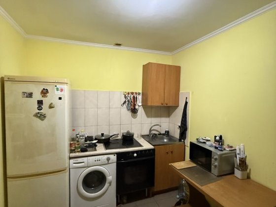 Оренда 1 к. Кварт. В приватному Будинку вул . Г.Майдану біля 17 Пошти Чернівці