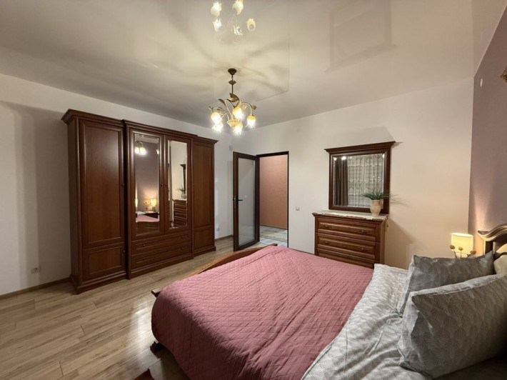 Оренда 2 кімнатної квартири з гаражем - фото 1