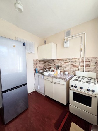 Здам освіжену 3х кімнатну, КОМАРОВА (ПАРК ЖОВТНЕВИЙ), ОКРЕМІ кімнати! - фото 1