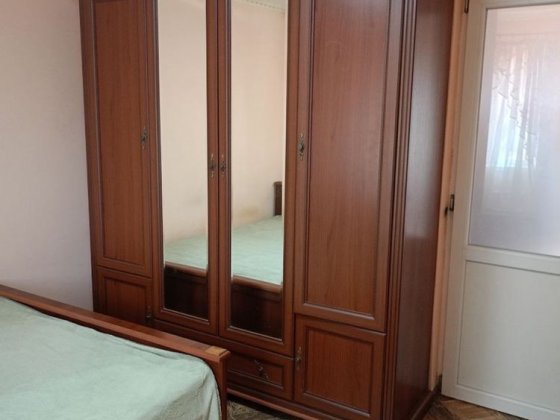 1 кімн.кв 38м-метро Харківська,м.Бориспільська-10 хв.